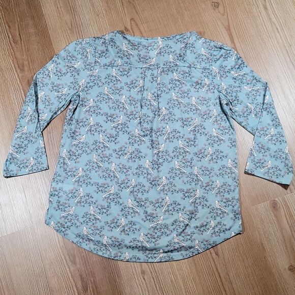 🔺️H&M Stone Blue Bird Print 3/4 Sleeve Buttoned Vneck Top Small - Picture 3 of 13